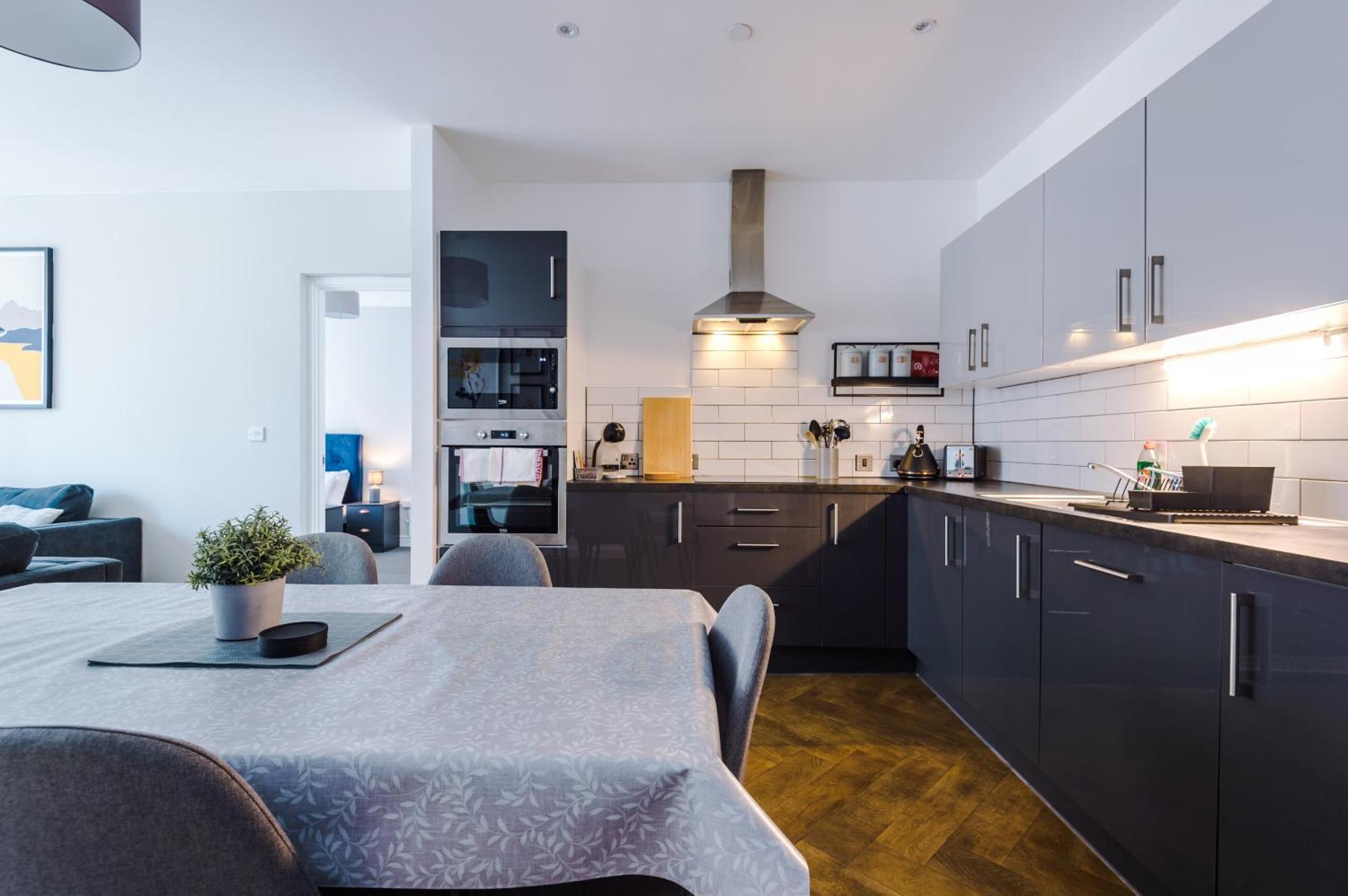 Hilltop Serviced Apartments - Ancoats Manchester Exterior photo